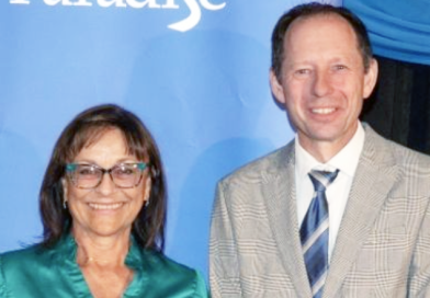 Sparkes lights up Paradise Citizen of the Year awards