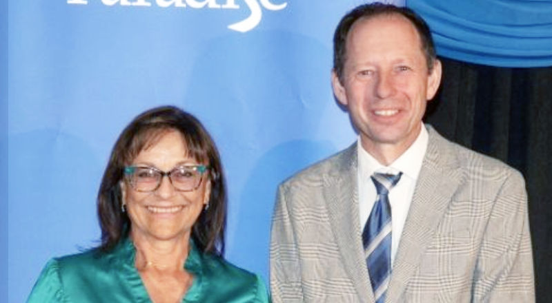 Sparkes lights up Paradise Citizen of the Year awards